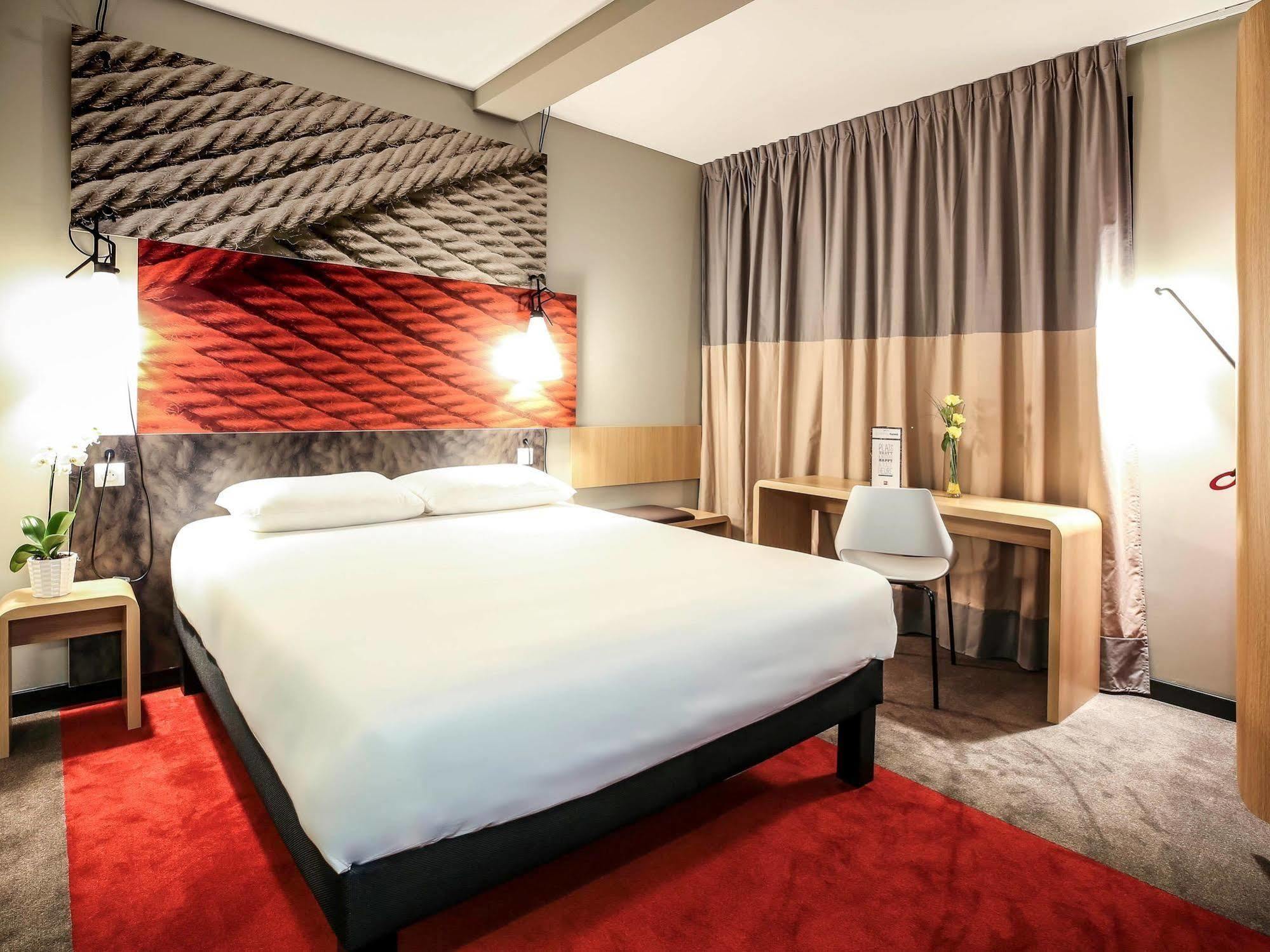 Hotel Ibis Est Mendes France